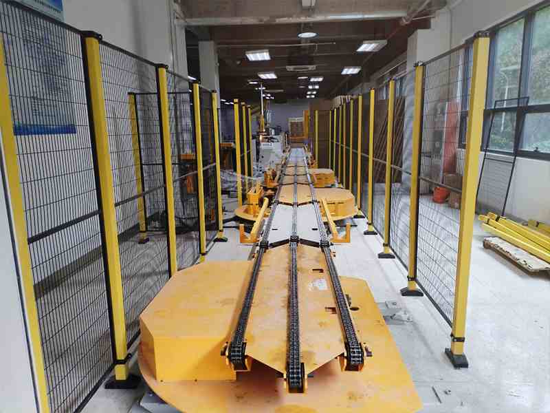 全自动在线缠绕机.jpg 全自动在线缠绕机.jpg