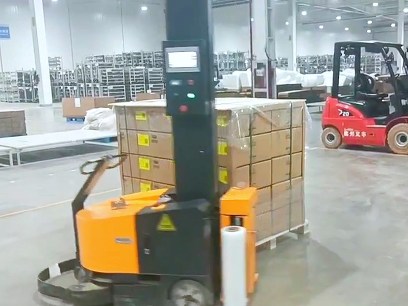 原地完成包装作业？自走式缠绕机适配复杂仓储场景，效率更进一步