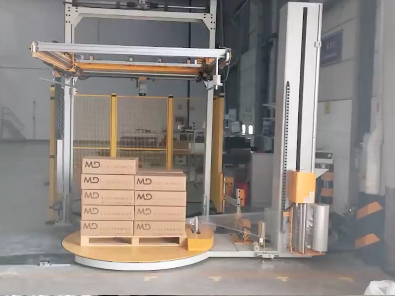 托盘覆顶缠膜机提升包装防护等级，解决货物顶部暴露问题