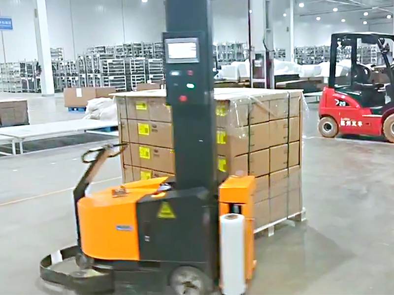 自走式移动缠膜机：灵活包装的高效选择