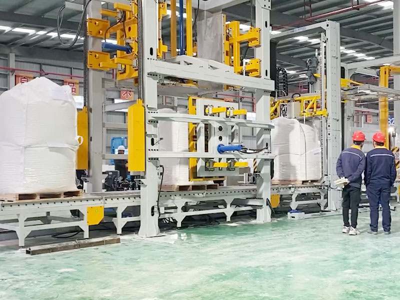 吨袋托盘穿剑式打包机：大宗物料运输的稳固加固方案