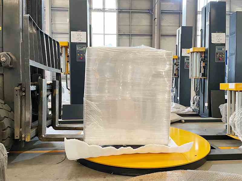 托盘式缠绕包装机，高效加固货物，节省人工与耗材