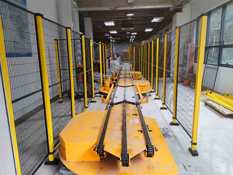 人工缠膜效率低？用缠绕膜自动缠绕机，一键完成标准化包装