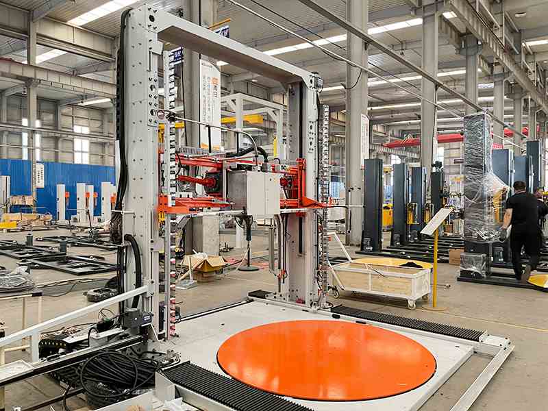 缠膜+打带同步作业，缠绕打包一体机让包装更稳更快