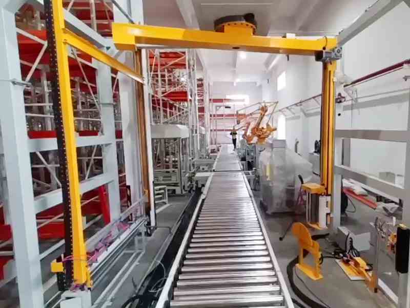 包装效率低？全自动悬臂覆顶式缠绕包装机助力企业高效出货