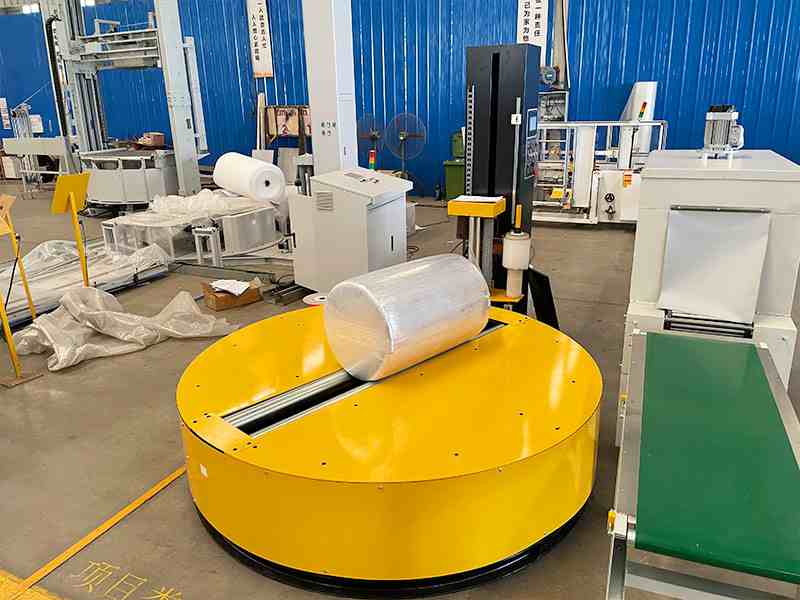 无纺布卷易磨损？缠绕膜包装方式提升卷体外层保护稳定性