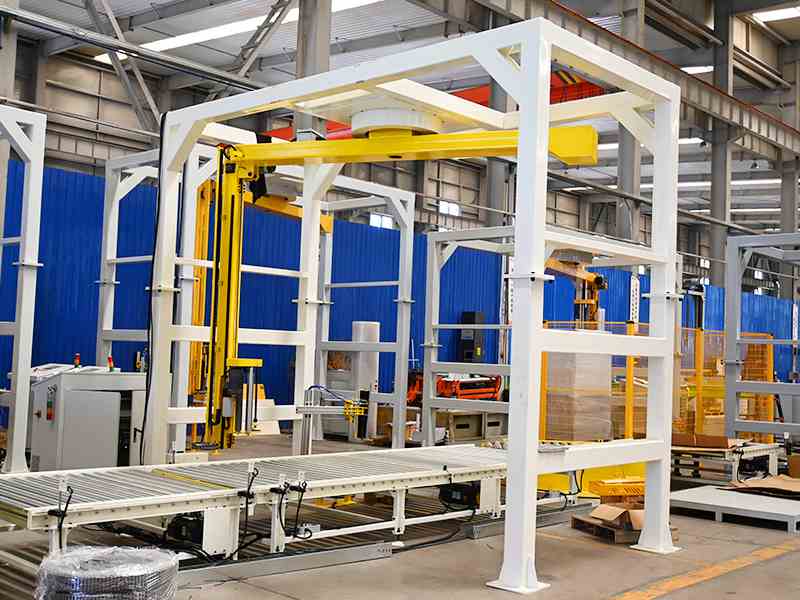 高托盘易晃动？悬臂缠绕膜自动缠绕机器实现货物静止缠膜包装