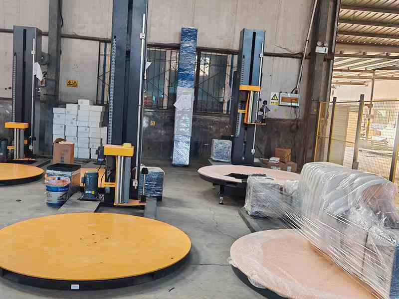 托盘自动缠绕膜机器适配固定包装工位，满足多规格货物