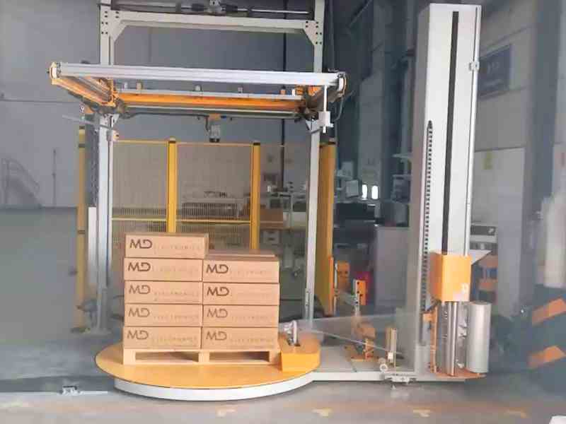 托盘缠绕覆膜机在仓储防护包装中的应用方式