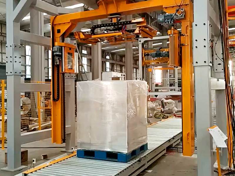 预拉伸比达250%的摇臂缠膜机，解决高托盘出库不稳定难题