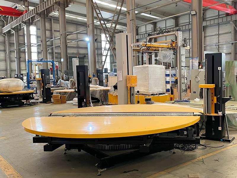 圆筒型缠绕包装机实现卷材货物360度整体裹包