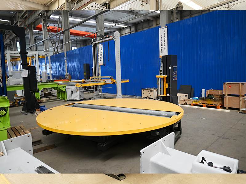 无纺布成卷出库如何更规范？无纺布缠绕膜包装机提升卷材包装稳定性