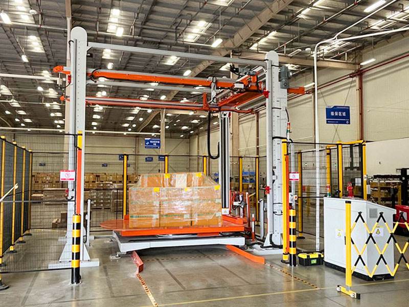 托盘货物如何实现顶部防护？覆顶膜