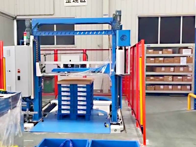 托盘包装流程复杂效率低？自动缠膜